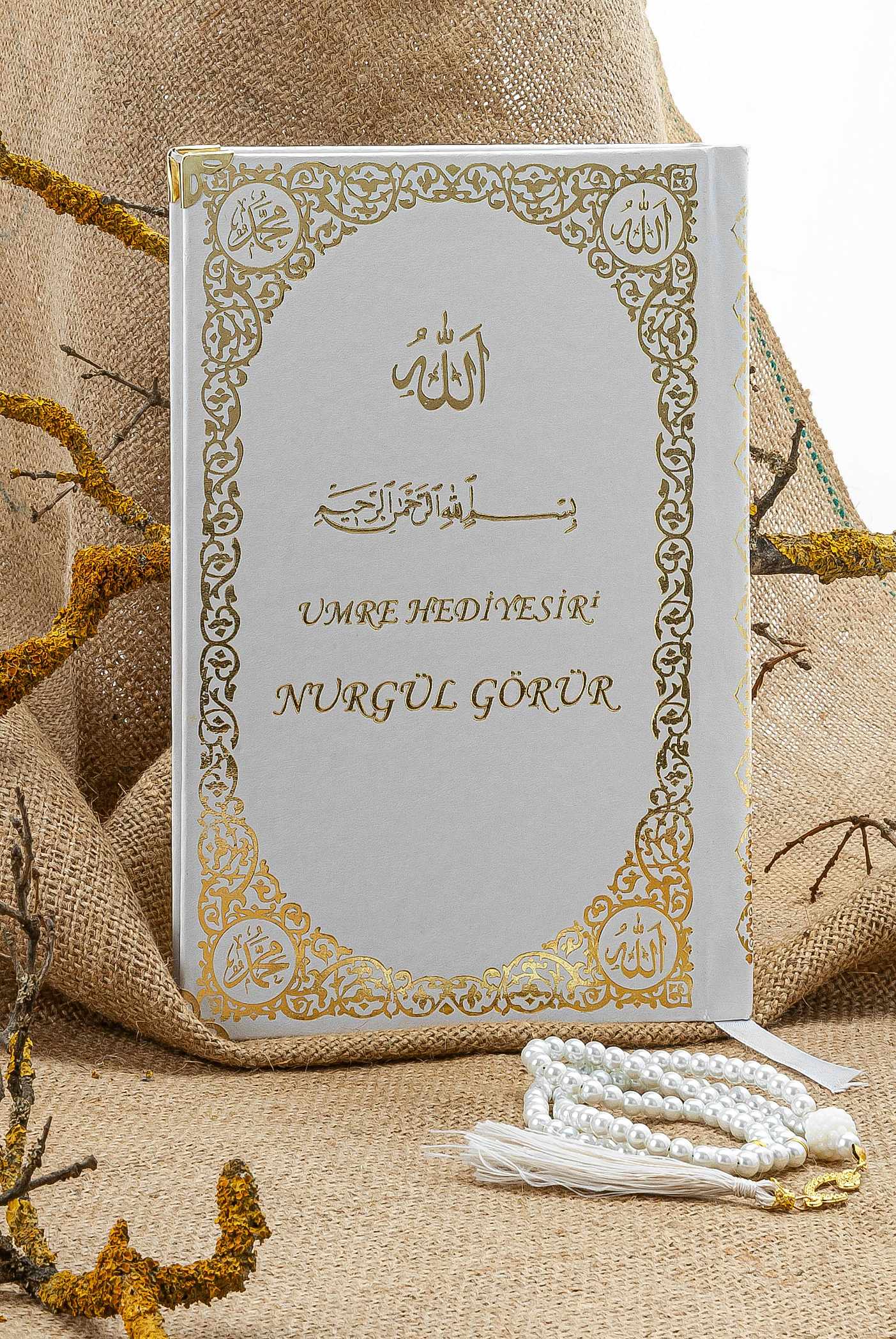 Cam İnci Tespihli Tül Keseli İsim Baskılı Deri Ciltli Yasin Kitabı - Desen 1 - Beyaz - Orta Boy - 192 SAYFA